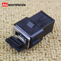 30775252รถซ็อกเก็ตอินเทอร์เฟซ USB สำหรับ Volvo S60 XC60 S40 C30 S40 V50 2007 2008 2009 2010 2011 2012รถอุปกรณ์เสริม