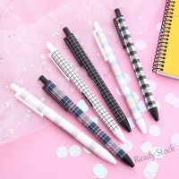 【Ready Stock】 ❄ C13 Cute Lattice Press Pen 0.5mm Black Gel Pen Office Stationary Student Pen