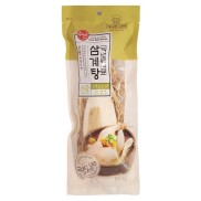 Sâm hầm gà Hàn Quốc 70gr, gia vị sâm làm món canh gà bổ dưỡng, giá rất tốt.