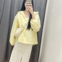 Uniqlo 2023 New Fashion version Youjia 2023 Summer U Home Anti-ultraviolet Hooded Print Yellow Sunscreen Clothes Loose Air Conditioning Shirt Jacket 457470