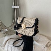 2022 New Fashion Weave Shoulder Crossbody Bag For Women Pearl Exquisite Bag Female Love Heart Designer Casual Small Saddle Bags