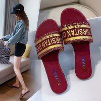 COD สินค้าแฟชั่นGG【35-40 】Flat slippers beach shoes fashion womens shoes jObf