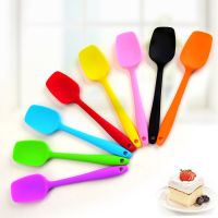 Silicone Shovel Heat Resistant Handle Spoon Scraper Spatula Ice Cream Cake Tool