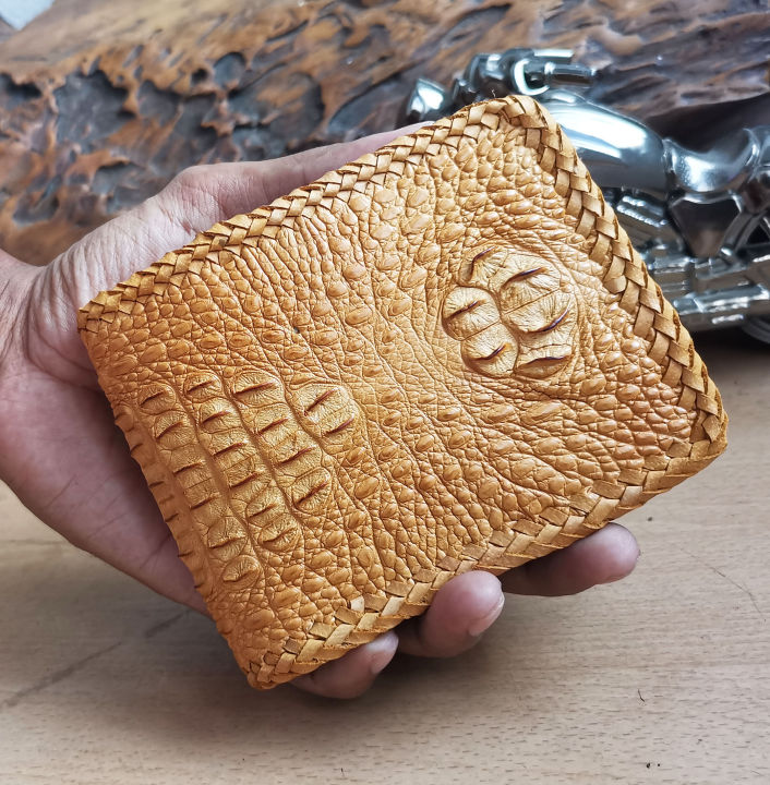 genuine-crocodile-leather-ถักขอบตลอดใบ-ด้วยช่างผู้ชำนานการ-งานสวยปรานีต