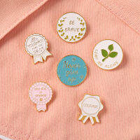 Be Brave Lapel Pins สร้างแรงบันดาลใจพูดว่าแบนเนอร์เข็มกลัดป้ายกระเป๋าเป้สะพายหลัง Collar Pin การ์ตูนเข็มกลัดเครื่องประดับ Gift