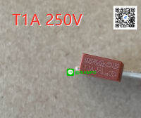 ฟิวส์ T1A 250V รุ่น 392 SIZE 8.5X4MM. แบบเหลี่ยม สีแดง