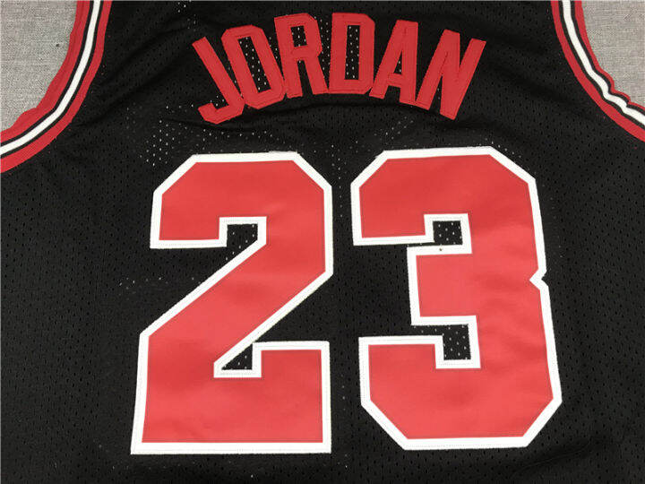 ready-stock-hot-mens-no-23-michael-jordann-chicago-bulls-mitchell-ness-1997-98-hardwood-classics-swingman-jersey-black