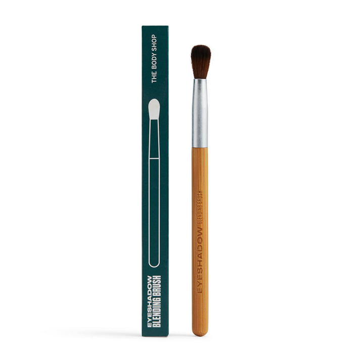 the-body-shop-eyeshadow-blending-brush-เดอะบอดี้ช็อป-อายแชโดว์-เบลนดิ้ง-บรัช-แปรงแต่งหน้า