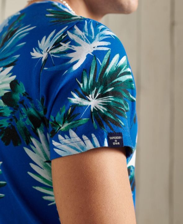 superdry-vintage-logo-aop-t-shirt-เสื้อยืด-สำหรับผู้ชาย-สี-brush-palm-blue