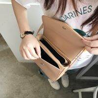 [READY STOCK]Korean Style R Elegant Simple Frame Women Sling Bag