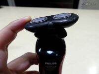 เครื่องโกนหนวด ฟิลลิปส์ Philips รุ่น S777/12 Philips Electric Shaver กันน้ำ 2 ใบมีด ปรับตามรูปหน้าได้ [แท้ 100% ซ่อมศูนย์ไทย] เครื่องโกนหนวดไฟฟ้า ฟิลิปส์