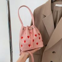 [COD] Korean version fresh drawstring mouth bucket bag love embroidery Messenger peach heart casual female