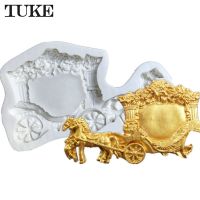 TUKE 3D Carriage แม่พิมพ์ซิลิโคนงานแต่งงานเค้กตกแต่งเครื่องมือช็อกโกแลต Fondant Gumpaste แม่พิมพ์ครัวเบเกอรี่แม่พิมพ์ Polymer Clay