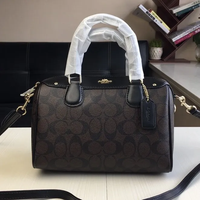 Coach USA ของแท้ 100 กระเป๋าถือ COACH 32203 SIGNATURE SATCHEL