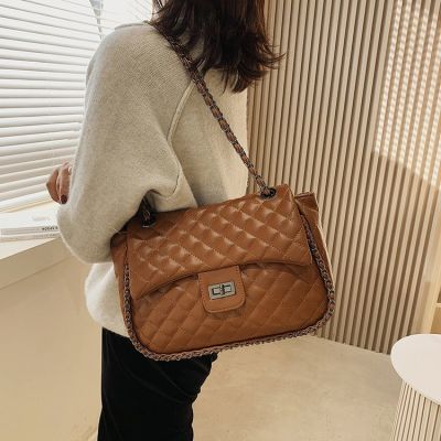 The new 2021 ling single shoulder bag fashion chain large capacity alar Europe and the United States to restore ancient ways inclined shoulder bag handbag