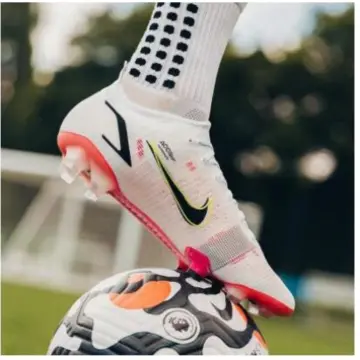 Top Quality Nike Mercurial Vapor 14 Elite FG CR7 Spark Positivity