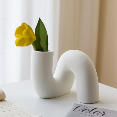 Nordic Minimalist Decor Vase Modern White Vase Table Decoration and Accessories Pas Room Decor Home Aesthetic Room