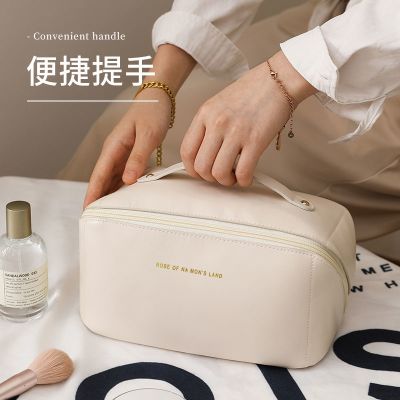 【CW】✥  bag large capacity ins advanced luxury portable travel cosmetics storage 2023 new washing