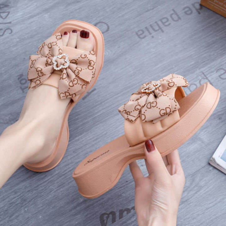 Sandal on sale type heels