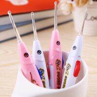 Baby LED Flash Light Baby Ear Cleaner Spoon Small Fish Shape Ear Wax Curette Picker Visual Children Earpick Eer Baby Care Tool