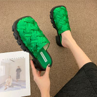 SpringSummer New Fashion Womens Closed Toe Slippers Garden Thick Bottom Beach Sandals High-end Green Trend Girls Slip-on Shoes