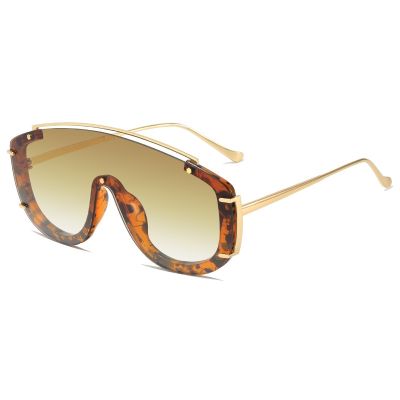 2022 Fashion Modern Oversized Sunglasses For Women Hot Quality Vintage Siamese Square Frame Sun Glasses Luxury Dedigner Ins Tren