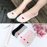 5 Pairs Kawaill Heart Cotton Socks Solid Color Boat Socks Women Non-Slip Silicone Invisible Ankle Socks Slippers for Sweet Girls Socks Tights