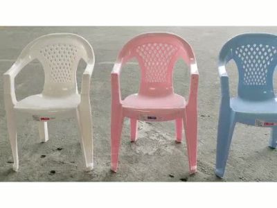 (Wowwww++) เก้าอี้พลาสติกพนักพิง ท้าวแขนได้ มียางกันลื่น พลาสติกเกรดA รุ่นหลุยส์ พร้อมส่ง ราคาถูก เก้าอี้ สนาม เก้าอี้ ทํา งาน เก้าอี้ ไม้ เก้าอี้ พลาสติก