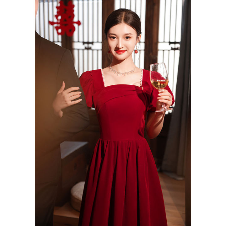 2023ของเจ้าสาวชุดแต่งงานสีแดงไวน์ใหม่สำหรับชุดปกติชื่นชมชุดจัดเลี้ยงหมั้นที่น่าตื่นตาตื่นใจ