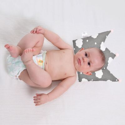 Newborn Baby Pillow Cute Cartoon Crown With Pom Pom Baby Forming Pillow