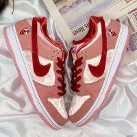 High-value high-street SB Dunk Valentines Day low-top Deng Ziqi same style corduroy mens and womens lace-up skateboard shoes