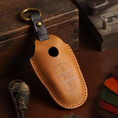 Leather Key Case Cover Fob Protector for Volkswagen VW Touareg 2018 Keychain Holder Keyring Shell Bag Car Accessories Luxury