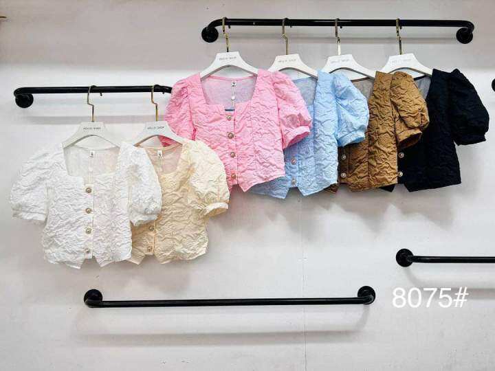 8075-เสื้อคอเหลี่ยม-แขนตุ๊กตา-กระดุมหน้า-ผ้าพิมพ์ลายนูน