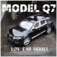 รถสปอร์ต Suv Q7 Audi แบบใหม่ฟรีสเกล1:24จัดส่งพร้อมไฟถอยหลังแบบดึงถอยหลังของขวัญสำหรับเด็กโมเดลของเล่นเหล็กหล่อ