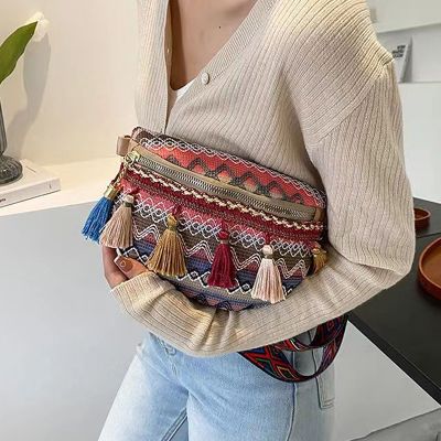 Women Ethnic  Style Waist Bags With Adjustable Strap Variegated Color Fanny Pack with Fringe Decor Crossbody Chest Bags 【MAY】