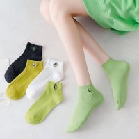 【Sock shop】5คู่ผู้หญิงฤดูใบไม้ผลิและฤดูร้อนถุงเท้าเวอร์ชั่นเกาหลีขนาดเล็กสดอะโวคาโดสีเขียวถุงเท้าบางลายตื้นถุงเท้าสั้น EU35-39