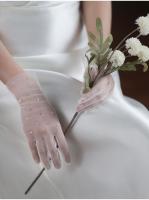 ❉♟♈ White Tulle Bridal Gloves for Wedding Beadings Short Finger Wrist Brides Bridesmaid Gloves for Banquet Party vestidos de novia