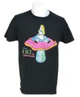 Dasney Alice In Wonderland คลาสสิก Alice บนเห็ด Trippy Wonderland เสื้อยืด