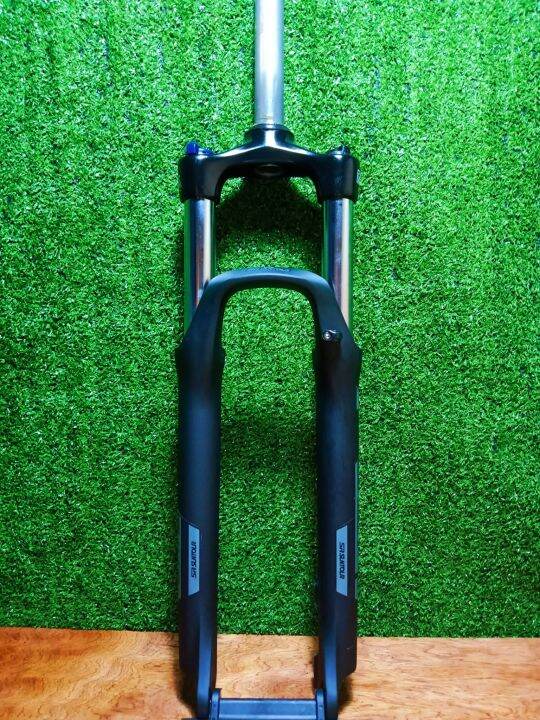 27.5 Suntour XCMHLO Str 120mm QR Fork with Lockout (Brand new Part