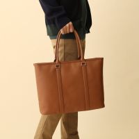 TAKEO KIKUCHI กระเป๋าถือ LEATHER TOTE BAG