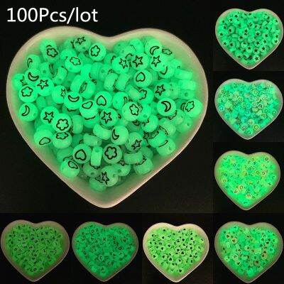 100pcs / Lot Manik-Manik Luminous Bentuk Hati Motif Tulisan Ukuran 4x7mm Untuk Perhiasan Gelang 5201712๑