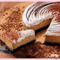 ? CAPPUCCINO CHEESECAKE ชีสเค้ก รสกาแฟ แต่งด้วยวิปปิ้งครีม ช็อกโกแล็ต และผงโกโก้ ส่งด่วนในวันด้วยLalamove เค้กวันเกิด