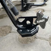 2023สำหรับยามาฮ่า NMAX155 N-MAX NMAX125 NMAX 125 155 2020 2021 2022แผ่นขยายด้านขาตั้งยืนฉากยึดเสริมขยายใหญ่ขึ้น