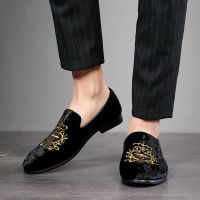 Fashion Party Wedding Shoes Handmade Men Loafers Embroidered Velvet Shoes Men Dress Shoe Mens Fats