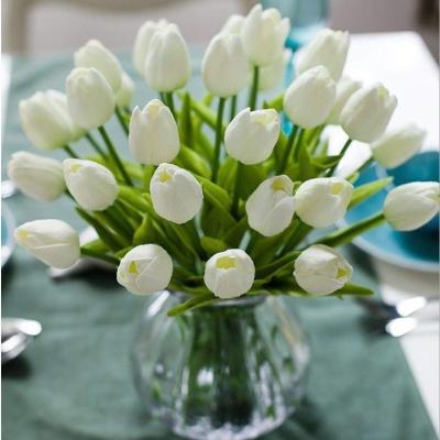 ดอกไม้แห้งตกแต่งโต๊ะทานอาหารศิลปะจัดดอกไม้ในห้องนั่งเล่นดอกไม้ประดับดอกไม้ประดิษฐ์ดอกไม้ทิวลิป PU มัดดอกไม้ Ins ตกแต่ง Huilinshen