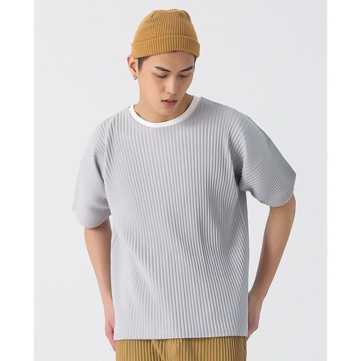 issey-miyake-เสื้อยืดแขนสั้นเสื้อคลุมแบบพับสำหรับผู้ชาย-เสื้อยืดทรงหลวมลายทางแนวตั้งยาว5นาทีสำหรับวัยรุ่นญี่ปุ่น