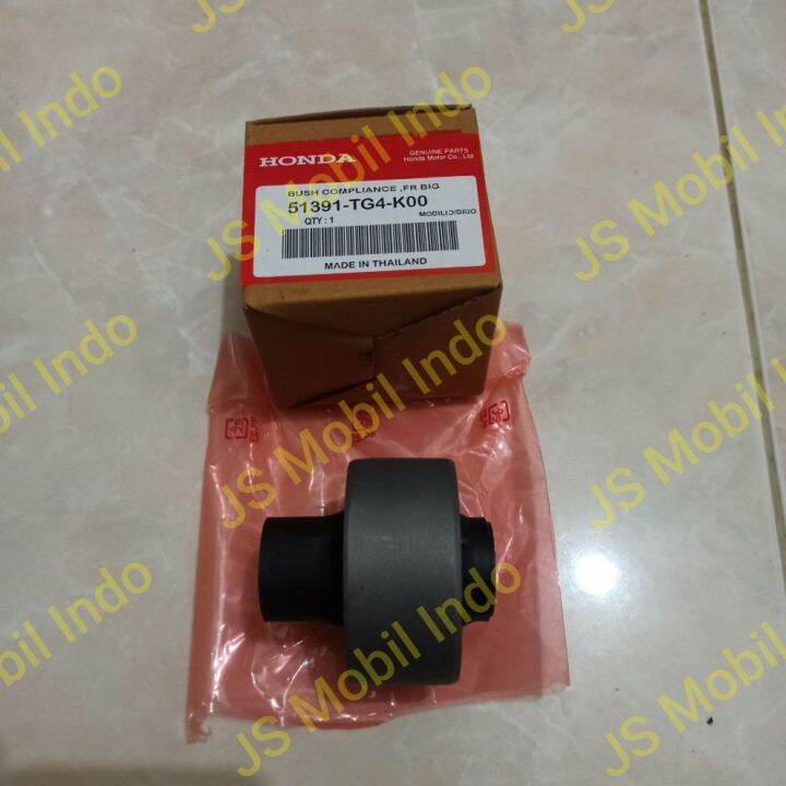 Bushing Lower Arm Big Sayap Depan Besar Mobilio BRV Original 1Pc
