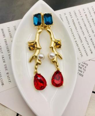 CSxjd Luxury Design Coral shape Crystal Pearl Ear Clips without Pierced Ear Vintage Womens Jewelry 2019 New
