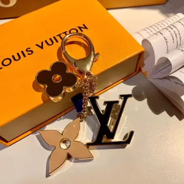 Louis Vuitton car keychain key hain bag decoration