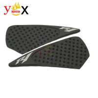 Motorcycle Anti Slip Rubber 3M Fuel Gas Stickers Knee Grips 3D Tank Side Decals Traction Pad For Yamaha R1 YZF1000 2004-2006 05